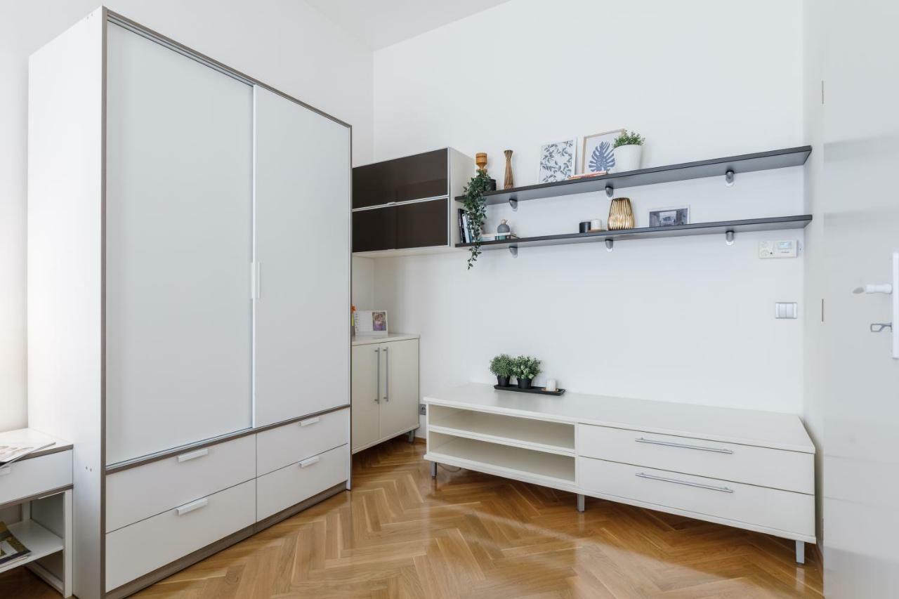 Art Apartments Prague II Екстер'єр фото