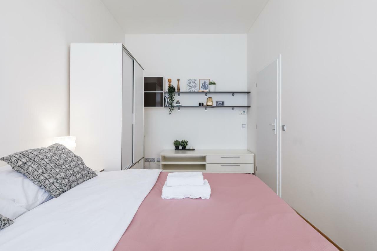 Art Apartments Prague II Екстер'єр фото