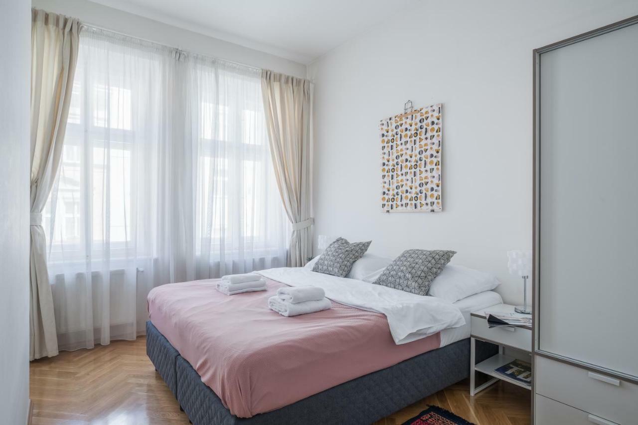 Art Apartments Prague II Екстер'єр фото