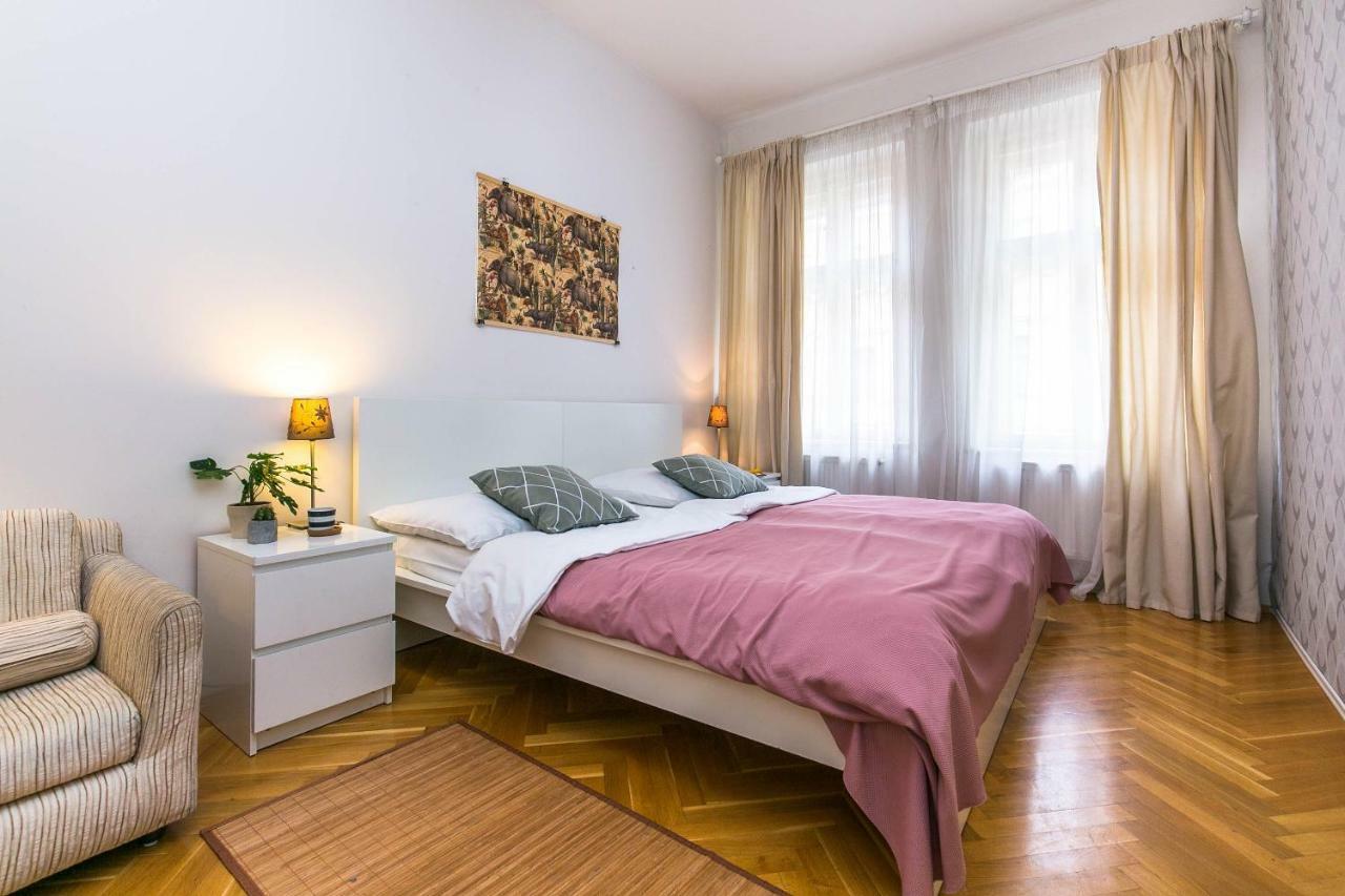 Art Apartments Prague II Екстер'єр фото