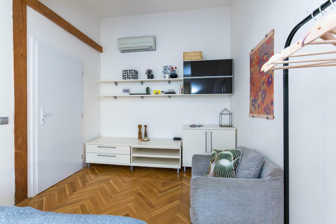 Art Apartments Prague II Екстер'єр фото