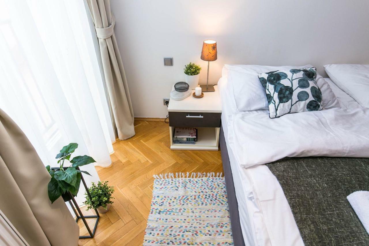 Art Apartments Prague II Екстер'єр фото